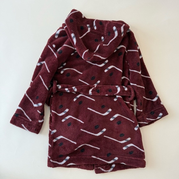 PL SLEEP HOCKEY Patterned Kids Robe - Picture 2 of 3